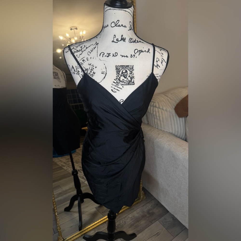 Chic Black Backless Dress